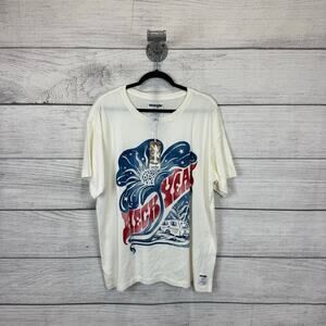 Wrangler White and Blue Graphic Tee